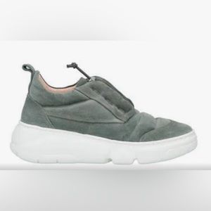 AGL Sneakers-NEW